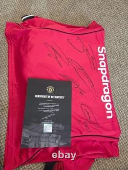 Manchester United 2025/26 Multi Signed Home Shirt including Bruno, Casemiro