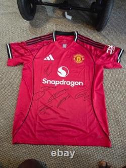 Manchester United 2025/26 Multi Signed Home Shirt including Bruno, Casemiro
