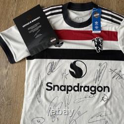 Manchester United 24/25 Third Shirt Signed by squad club COA
