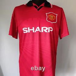 Manchester United 94 96 Number 16 Retro Home Shirt Signed Roy Keane