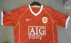 Manchester United Aig Red Signed Home Short Sleeved Football Shirt