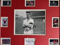 Manchester United Bobby Charlton Signed Framed 20 X 16 Double Mounted Display