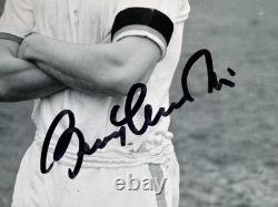 Manchester United Bobby Charlton Signed Framed 20 X 16 Double Mounted Display