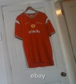 Manchester United Bryan Robson, Paul McGrath, Kevin Moran signed 80's shirt