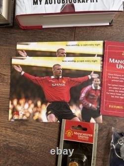Manchester United Collection Signed Autobiography, Signed Postcard 1999-2000