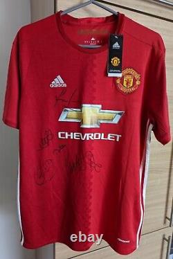 Manchester United FC 2016/17 Season Signed Football Shirt Lingard Size Medium