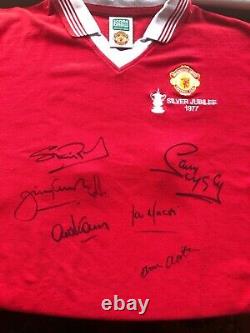 Manchester United Fa Cup Winners Silver Jubillee 1977 Shirt Signed X 6