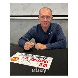 Manchester United Football Signed Memorabilia Bundle
