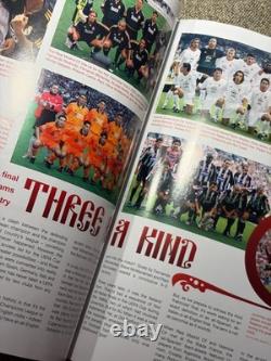 Manchester United Hand Signed 2008 Moscow Official Programme PSA QO Card + COA