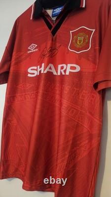 Manchester United Hand Signed By Ryan Giggs