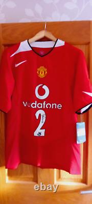 Manchester United Home Football Shirt 2004 Signed Unused With Tags Large # 2 G. N