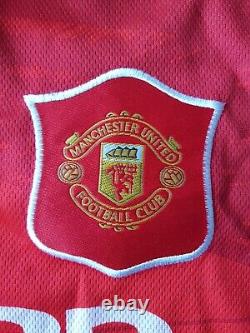 Manchester United Home Shirt 1994. Medium Signed Giggs Original Umbro Red Adults