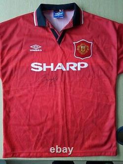 Manchester United Home Shirt 1994. Medium Signed Giggs Original Umbro Red Adults