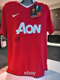 Manchester United Home Shirt 2010/11 Signed Shirt by Ryan Giggs