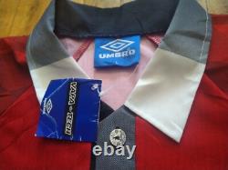 Manchester United Home football shirt 1996-98 Umbro #19 R. Jonhsen signed NEW L