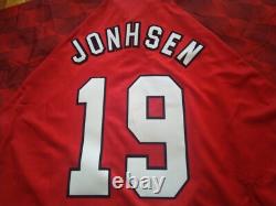 Manchester United Home football shirt 1996-98 Umbro #19 R. Jonhsen signed NEW L