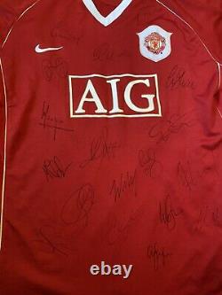 Manchester United Home football shirt 2006/07 SQUAD SIGNED XL Ronaldo Era