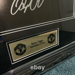 Manchester United Legends 7 Ryan Giggs signed photo. Framed. Certificate NEW