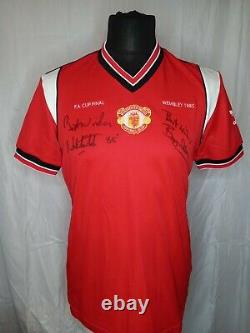 Manchester United Man Utd Retro 1985 Wembley Final Shirt Signed Robson Whiteside