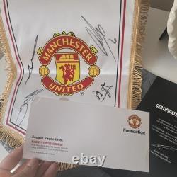 Manchester United Multi-Signed Football Pennant Flag season 2025/2026