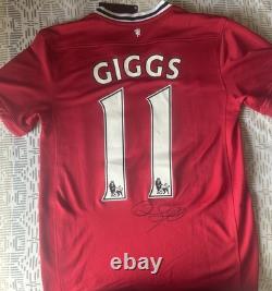 Manchester United Ryan Giggs No11 Signed Shirt