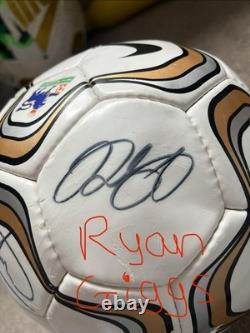 Manchester United SIGNED Premier league Football 2005 Scholes, Rooney, Giggs