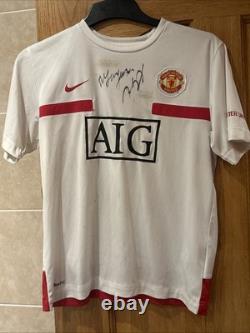 Manchester United Shirt Singed By Alex Ferguson And Giggs