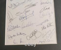 Manchester United Signed Display With 21 Former Players Listed. 16 x 12' Rare
