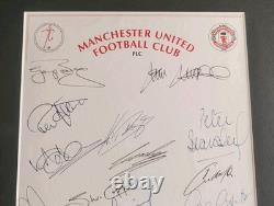 Manchester United Signed Display With 21 Former Players Listed. 16 x 12' Rare