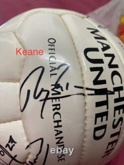 Manchester United Signed Football Giggs, Keane, Scholes, Veron, Solskjaer etc