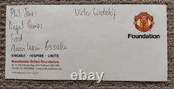 Manchester United Signed Football Pennant. United Hologram Authenticity No 38546