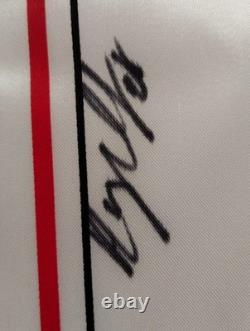 Manchester United Signed Football Pennant. United Hologram Authenticity No 38546