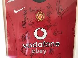 Manchester United Signed & Framed Home Shirt 2005/06 Giggs, Ronaldo, Rio & Coa