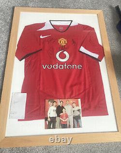 Manchester United Signed Shirt Ronaldo, Rooney, Ferdinand, RVN (with photo proof)