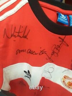 Manchester United Signed shirt various players RSPCA Middlesex/Herts