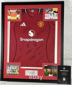 Manchester United Squad Signed & Framed 2025/26 Shirt With Club COA CUNHA BRUNO