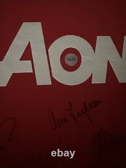 Manchester United Squad Signed Shirt 2010/2011 (Premier League Winners)