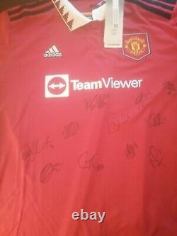 Manchester United Team Squad Signed Shirt With Certificate Of Authentication