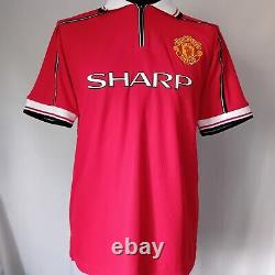 Manchester United Treble Number 16 Retro Home Shirt Signed Roy Keane