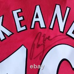 Manchester United Treble Number 16 Retro Home Shirt Signed Roy Keane