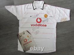 Manchester United Vodaphone Multi Hand Signed by 6 Players Football Shirt XL