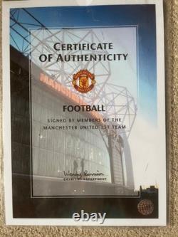 Manchester United signed football 2008/09 with certificate of authenticity