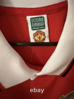 Multi Signed Manchester United shirt 1999 Champions League Final Treble Winners