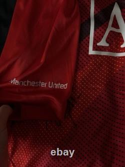 Nike Manchester United AIG Signed Training Top XL