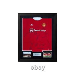 OFFER! 21/2022 Signed Manchester United Squad Shirt With COA