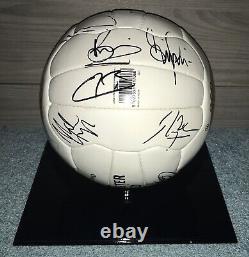 Official MUFC Certified 2000-2001 Manchester United Squad Signed Ball