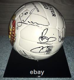 Official MUFC Certified 2000-2001 Manchester United Squad Signed Ball