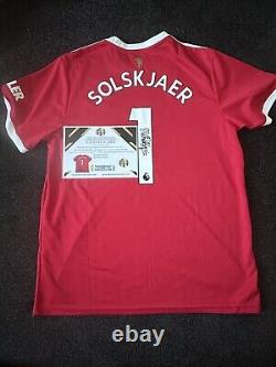 Ole Gunnar Solskjaer Signed Manchester United Shirt Home, 2021-22 (Montage)