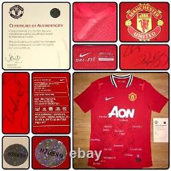 PLAYER ISSUE Manchester United 2011-2012 Squad Signed Shirt (MUFC Hologram COA)