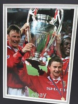 RARE Sheringham Solskjaer Manchester United 1999 Signed Photo Display + COA